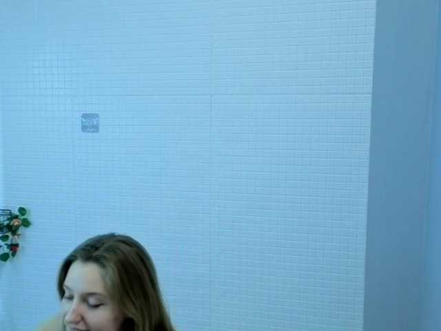 TaraGanie's BongaCams show and profile