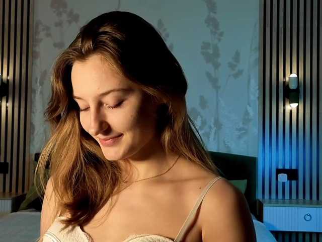 TaraGanie live cam on BongaCams