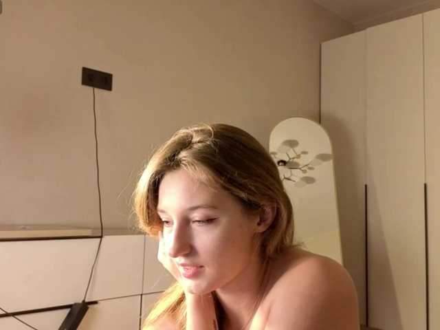 TaraGanie live cam on BongaCams