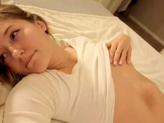 TaraGanie live cam on BongaCams