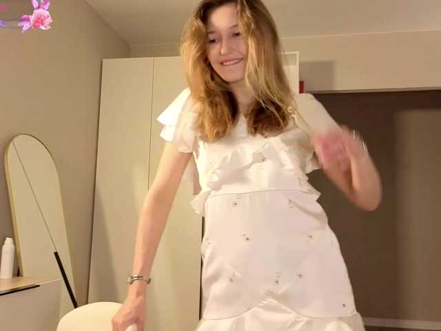 TaraGanie live cam on BongaCams