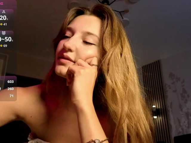 TaraGanie live cam on BongaCams