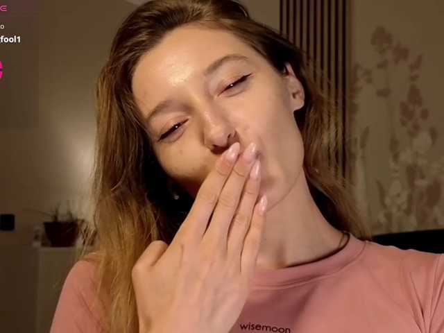 TaraGanie live cam on BongaCams
