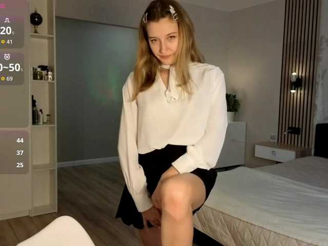 TaraGanie live cam on BongaCams