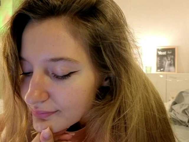 TaraGanie live cam on BongaCams