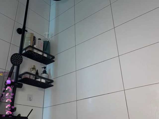 TaraGanie live cam on BongaCams