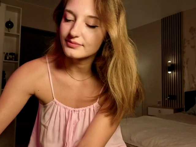 TaraGanie live cam on BongaCams