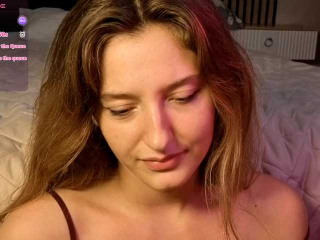 TaraGanie live webcam show
