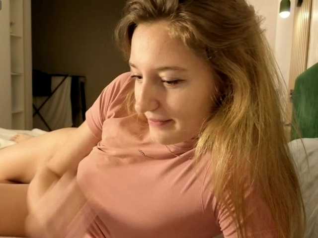 TaraGanie live cam on BongaCams