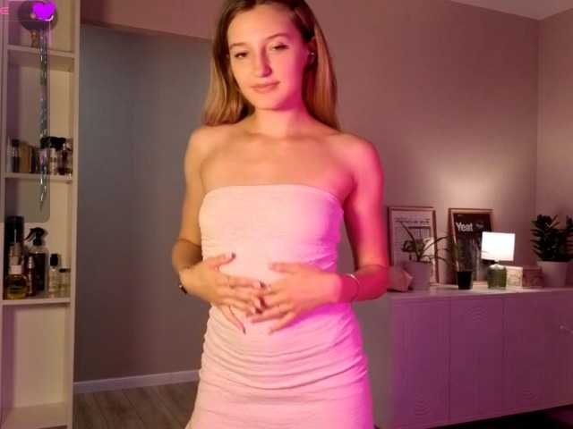 TaraGanie live cam on BongaCams