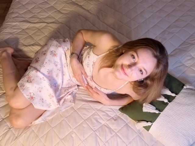 TaraGanie live cam on BongaCams