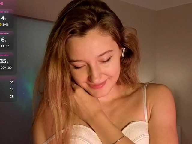 TaraGanie live cam on BongaCams