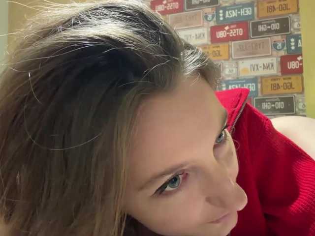 TaraGanie live cam on BongaCams