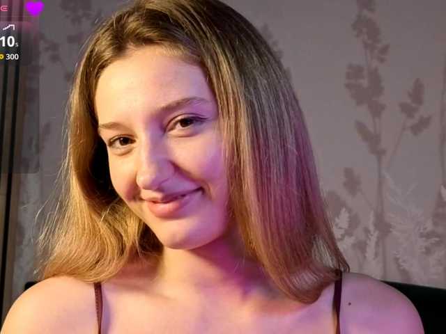 TaraGanie live cam on BongaCams