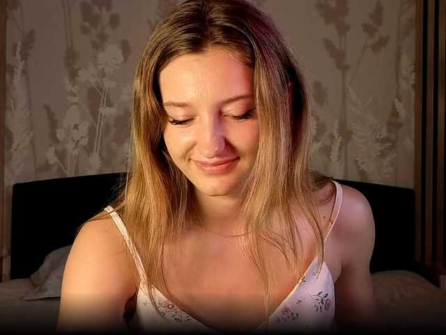 TaraGanie live cam on BongaCams