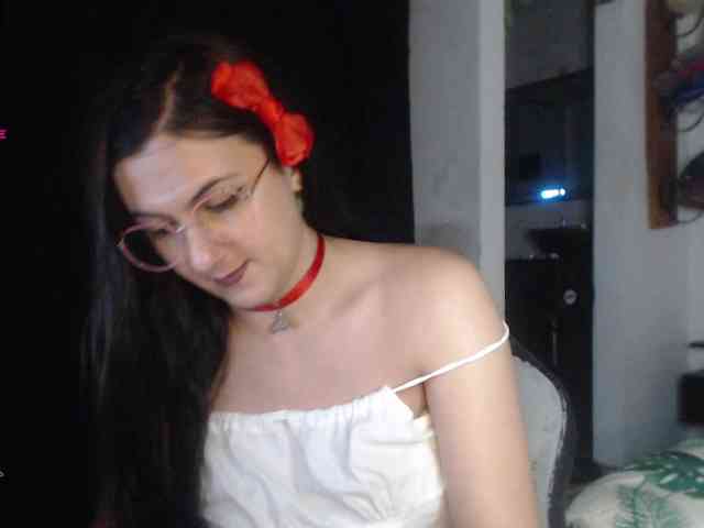 camitslatin Live Webcam on BongaCams