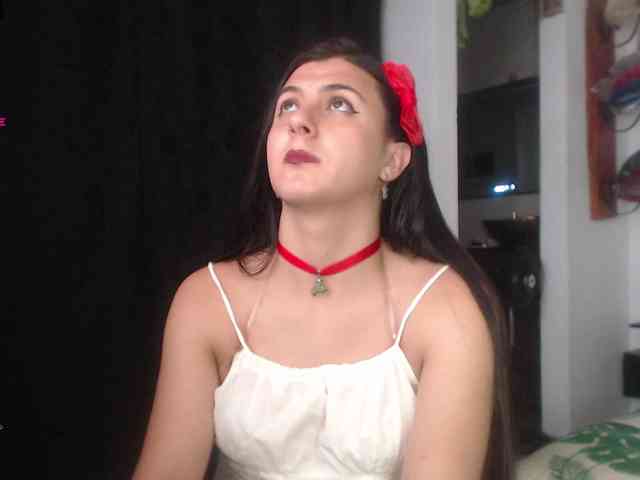 camitslatin Live Webcam on BongaCams