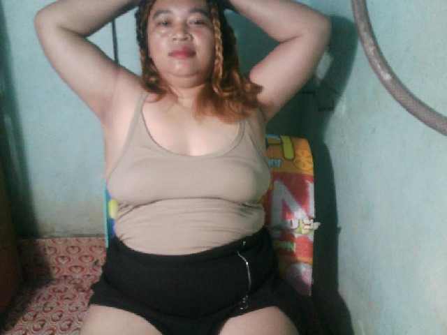 Hot-sexy-mama webcam bongacams model stream image