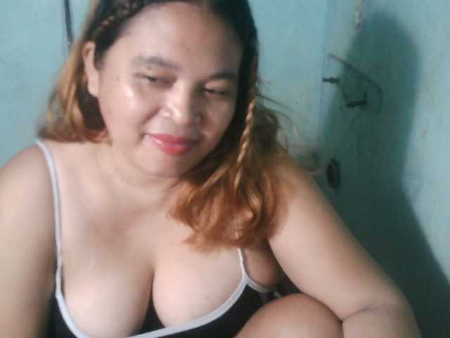 Simply-mama live cam on BongaCams