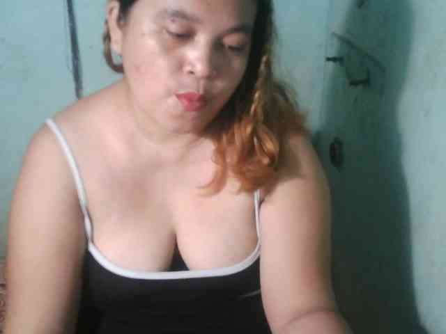 Hot-sexy-mama webcam