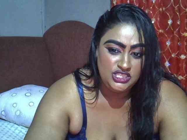 EROTICNAWTY2 webcam