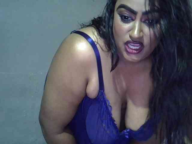 EROTICNAWTY2 webcam