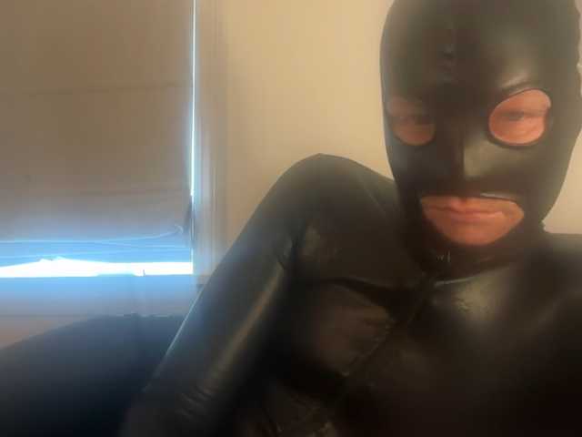 LatexMan0 live cam