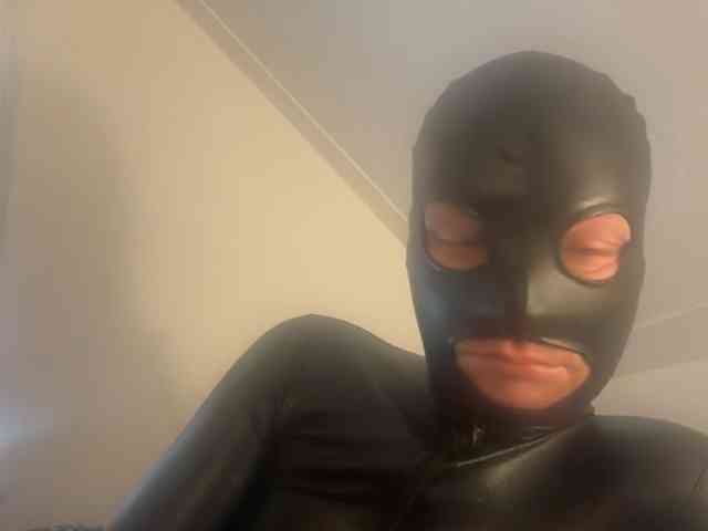 LatexMan0 LatexMan0