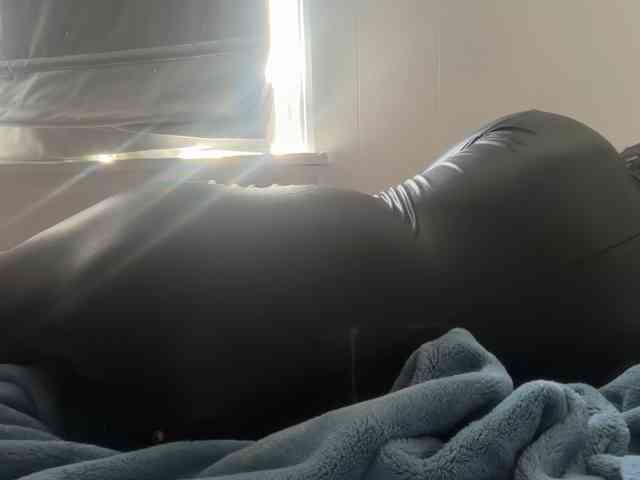 LatexMan0 Sex Cam Show