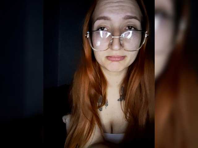 Leona13291's BongaCams show and profile