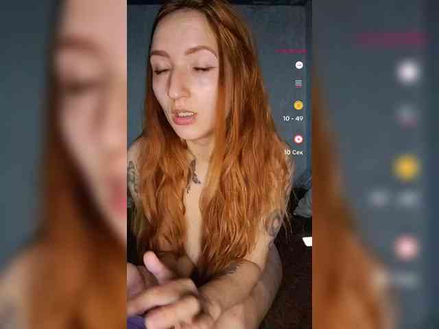 LeonaFox webcam