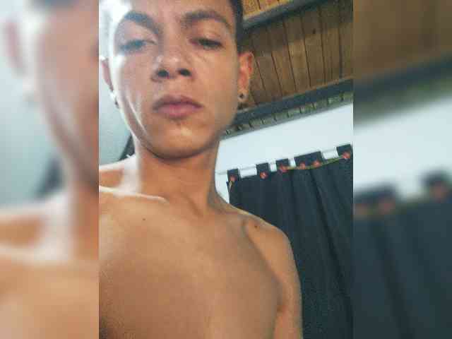 Modelo: NaugtySex