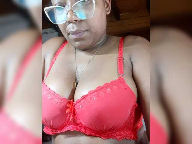 ChanneldelaCroix live cam on BongaCams