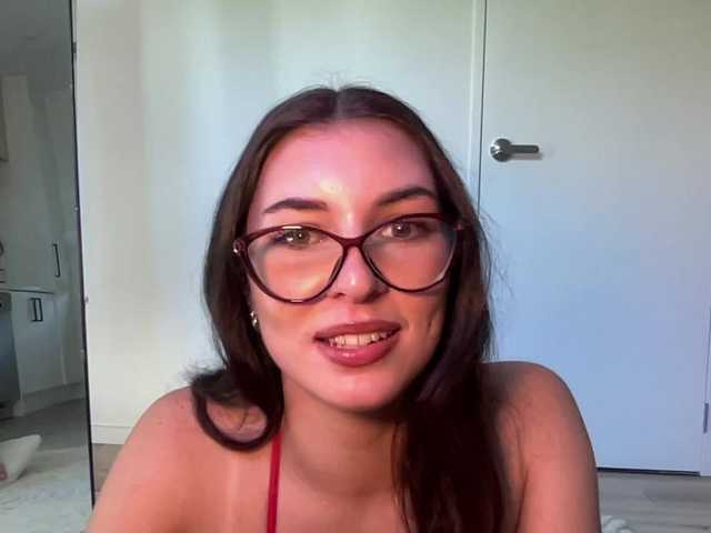 mollyy2006 live cam on BongaCams