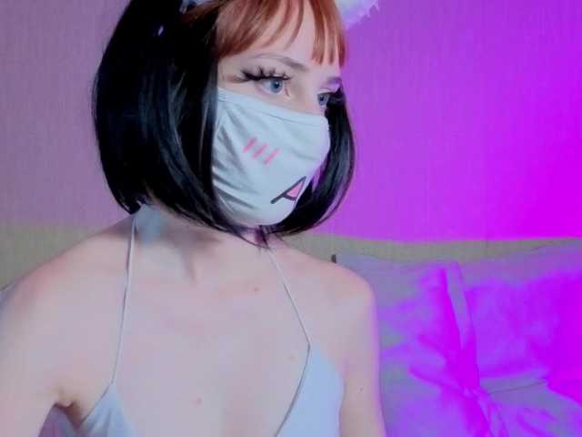 LunaNyan live webcam show