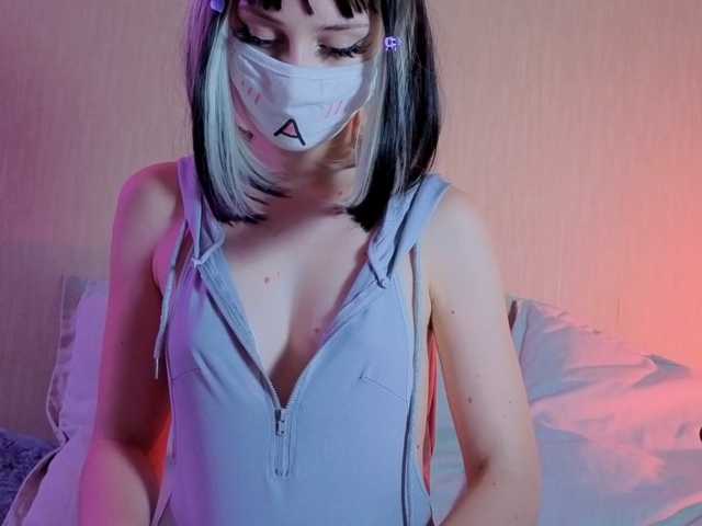LunaNyan live cam preview