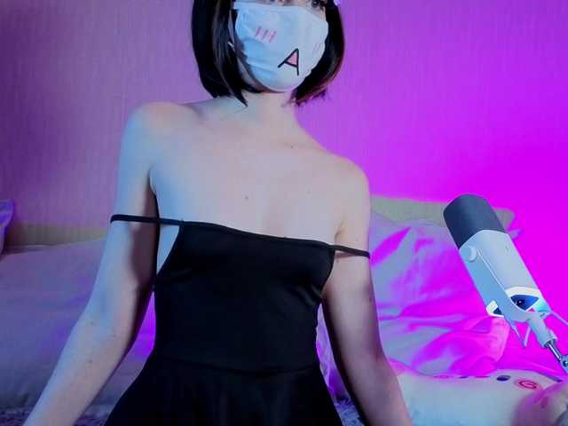 LunaNyan live webcam show