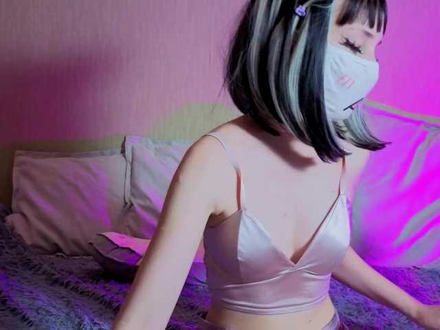 LunaNyan live webcam show