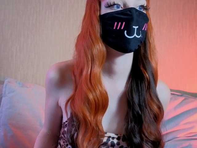 LunaNyan live cam preview