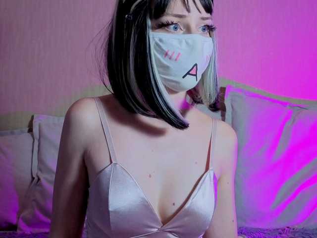 LunaNyan live webcam show