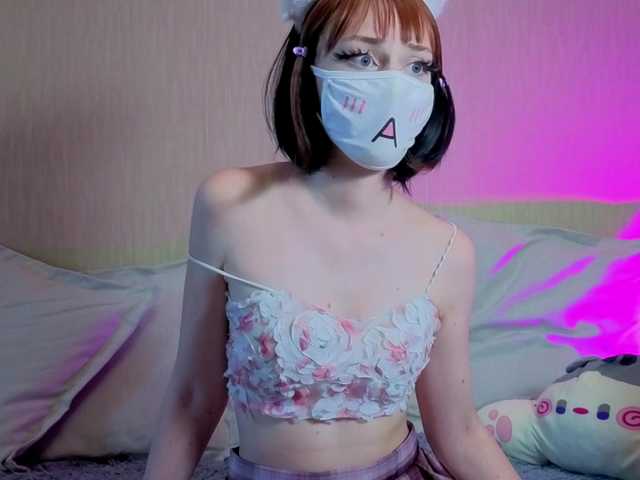 LunaNyan live webcam show
