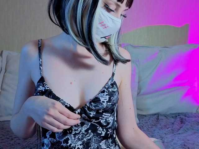 LunaNyan live webcam show