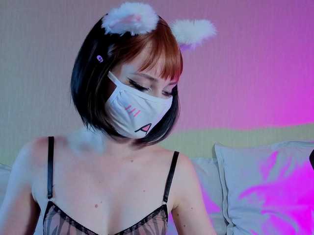 LunaNyan live webcam show
