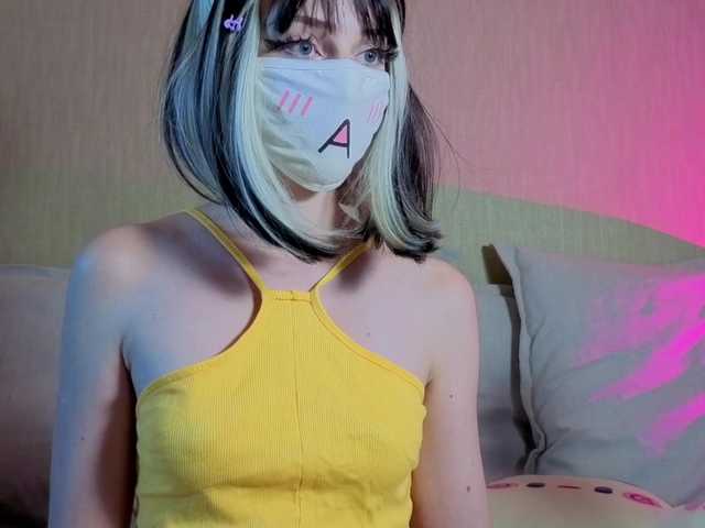 LunaNyan live cam