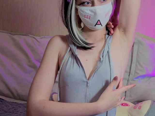 LunaNyan webcam