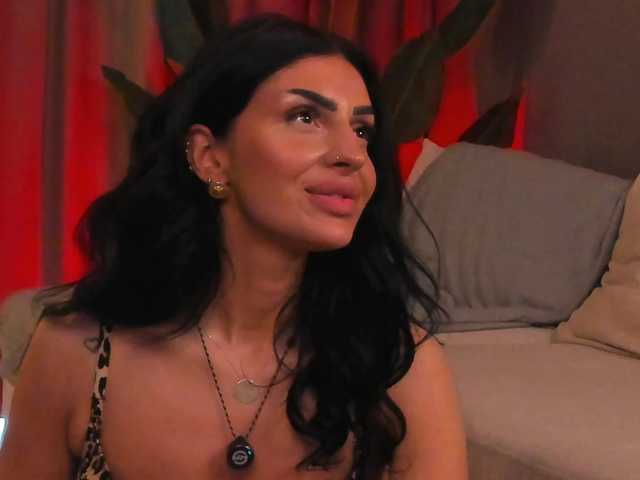 BrainyBelle live cam