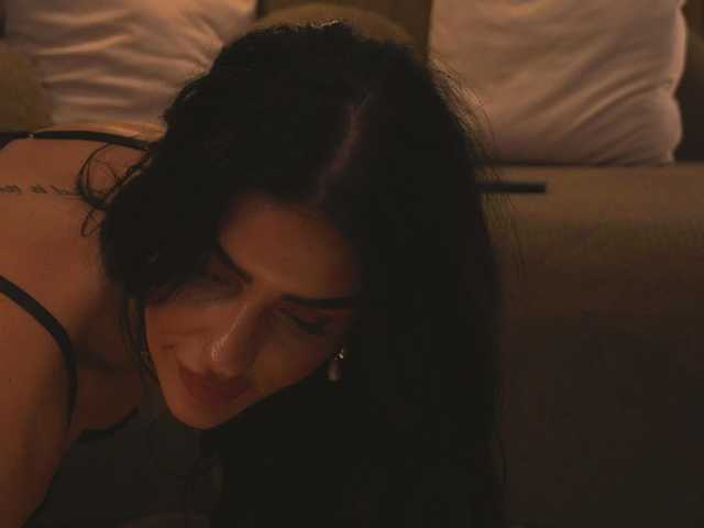 BrainyBelle live cam on BongaCams