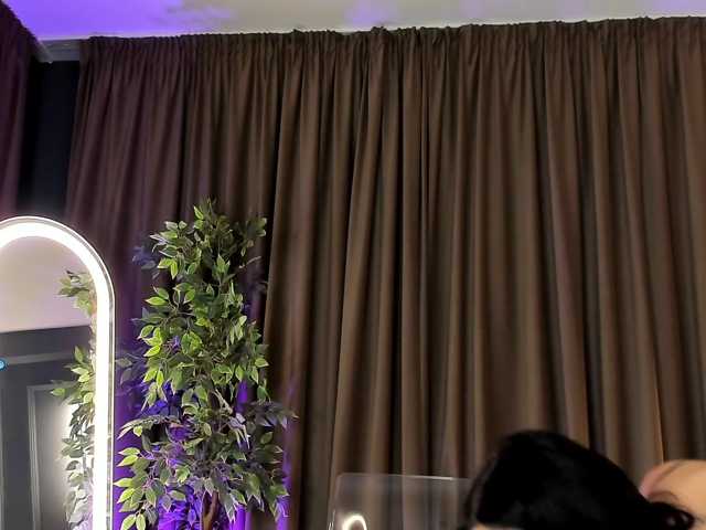 BrainyBelle live cam on BongaCams