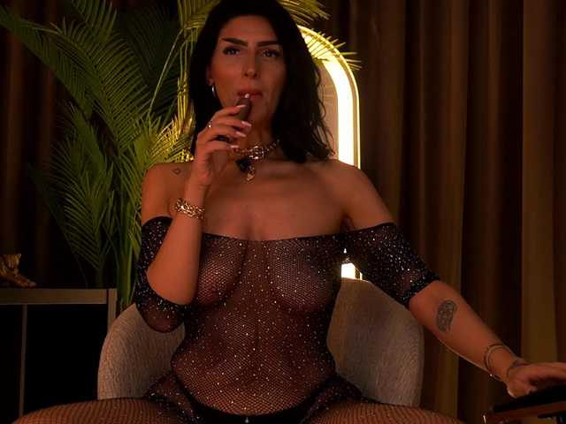 BrainyBelle live cam on BongaCams