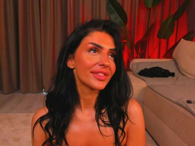 BrainyBelle live cam